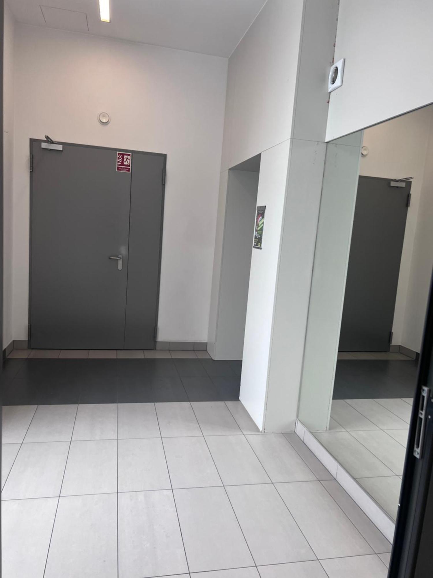 Апартаменты Lake Park Apartament With Free Parking Airport Netflix Варшава Экстерьер фото