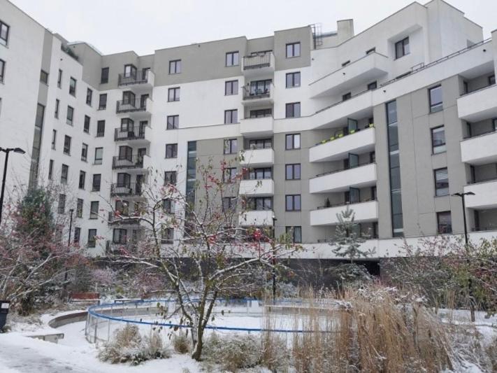 Апартаменты Lake Park Apartament With Free Parking Airport Netflix Варшава Экстерьер фото